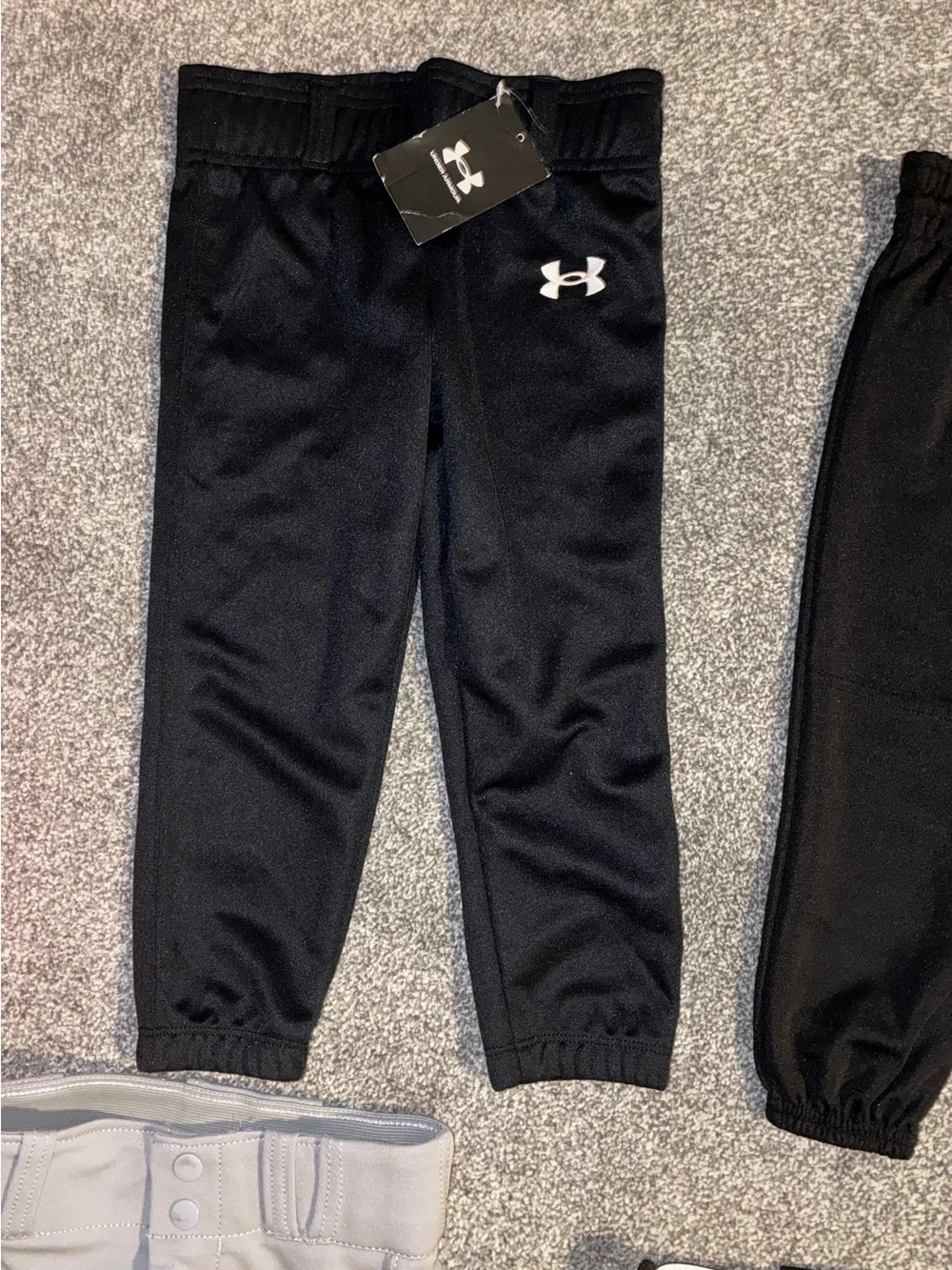 Under Armour pairs total